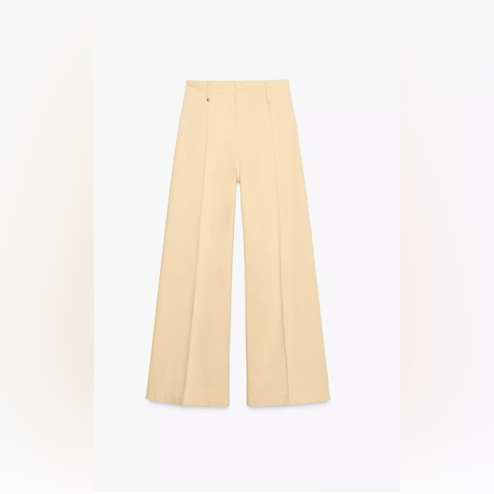ZARA WOMAN COLLECTION HIGH WAIST WIDE LEG JEANS Size: 30 (US 10) 
Color: Yellow